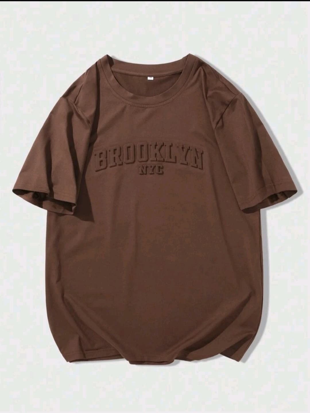 Pullover carmelita oversized estampado con BROOKLYN