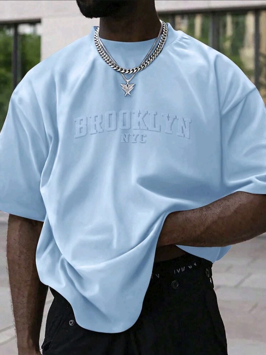 Pullover azul celeste oversized estampado con BROOKLYN