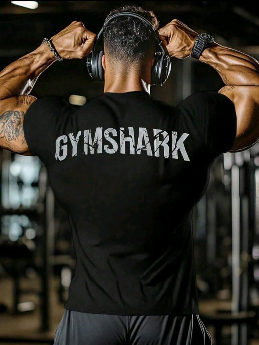 Pullover negro oversized con estampado GYMSHARK