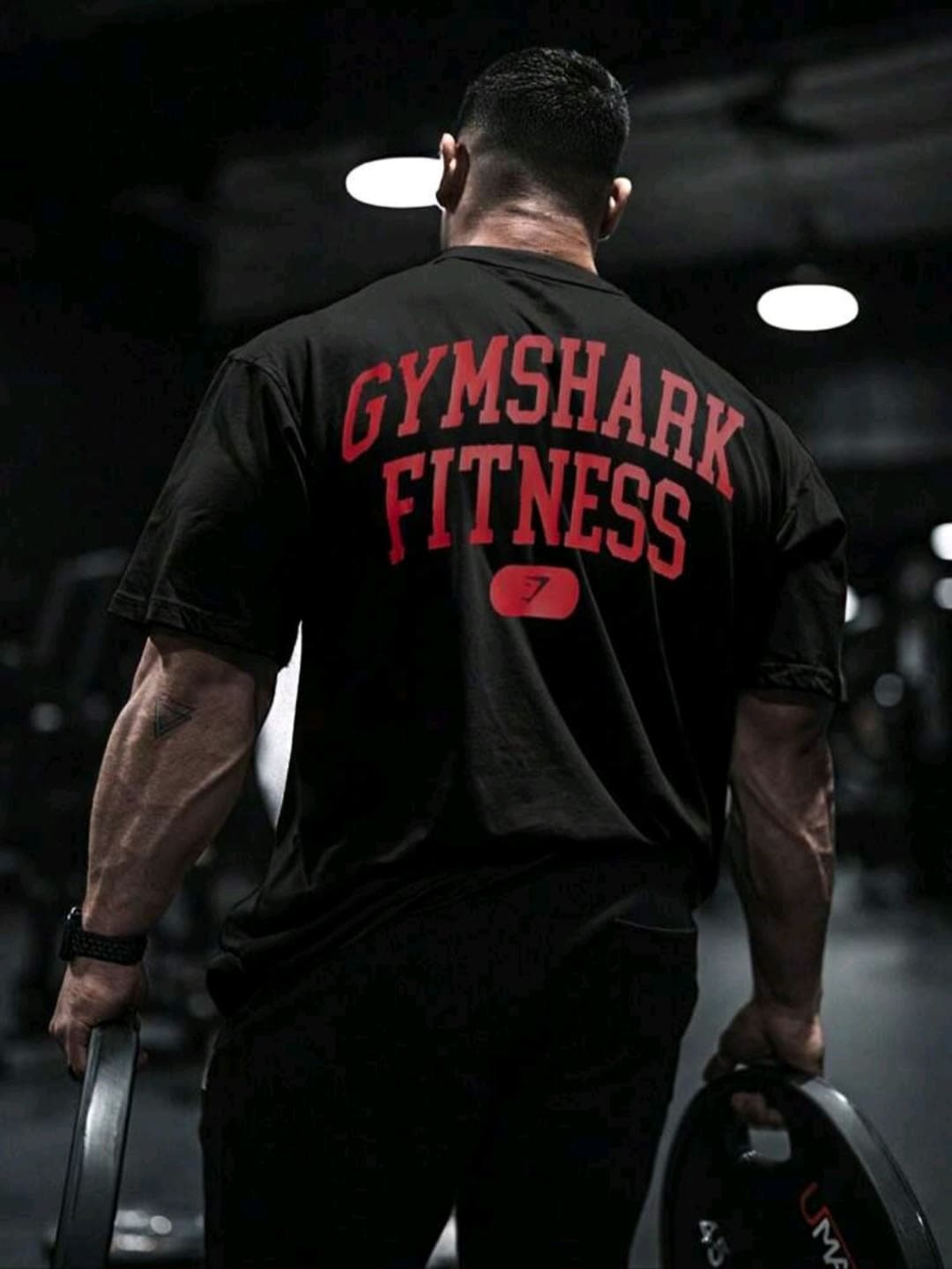 Pullover negro oversized con estampado rojo GYMSHARK