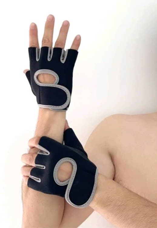 Guantillas de borde gris